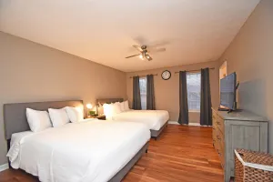 Image of Kings Manor · The Best of North Cincinnati @ Kings Manor