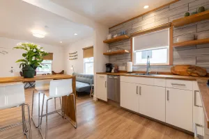 Image of Work Ready, Pet Friendly House in Midtown/Downtown