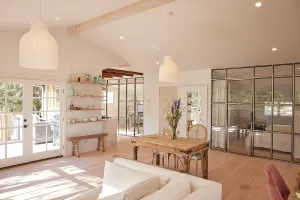 Image of Sonoma Cottage- walk to wine tasting