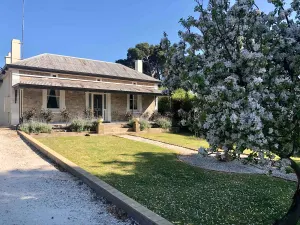 Image of Devitt on French