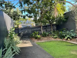 Image of Large and stylish Townhouse in chic area