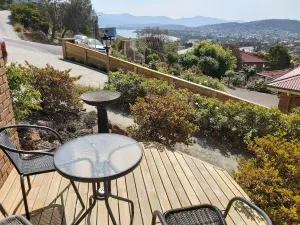 Image of One bedroom Front apartment in Howrah with stunning views