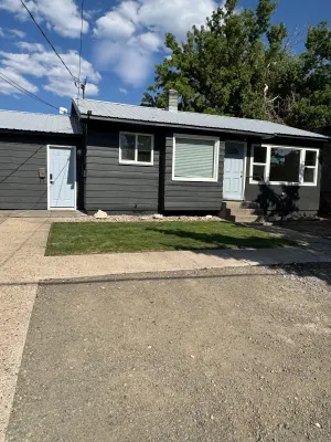 Image of Modern Retreat