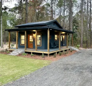 Image of The Tobacco House- Blackshear, Georgia
