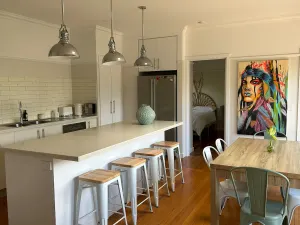 Image of Prime inner CBD location. Tranquil enclosed garden