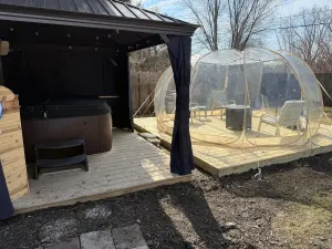 Image of Callie’s House - Private Cool Tub - SUPER DOME