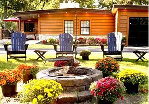Image of Sparkys Hideaway Cozy • Lakeside • Fall Cabin