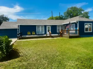 Image of Rebecca's Retreat: Clean Comfort w/ 3 King Beds