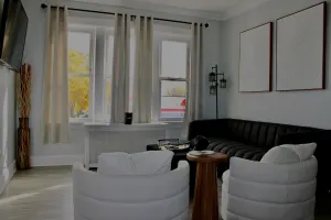 Image of 2 bedroom• 3 beds • 1 bath Apartment in Berwyn