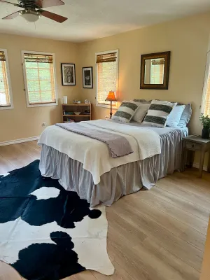 Image of Cozy Light-Filled Studio