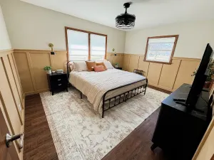 Image of Newly Renovated Home-Comfort in Quiet Shipshewana