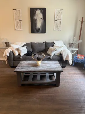 Image of Country Charm Eufaula Home with room for your boat