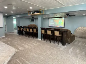 Image of Peaceful Paradise LOWER Family 2BR Hot Tub/Pool