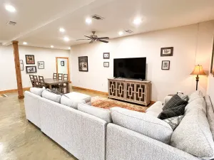 Image of Mule Manor: The Perfect Retreat