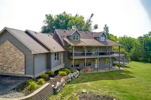 Image of Welcome to the quiet country!