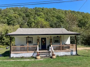 Image of The Elk Creek Cottage - A Fall Hunting Oasis