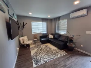 Image of Modern condo near Microsoft for business travelers