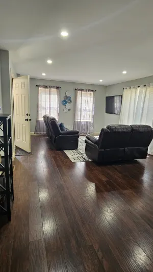 Image of Spacious 3BR Oasis with Modern Amenities