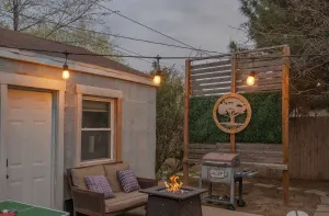 Image of Private Yard and entrance - BBQ - Walk to DT - Desk