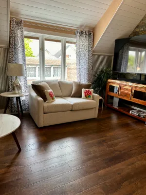 Image of Lucy's Loft above the Nashville Fudge Kitchen in the heart of Nashville, Indiana