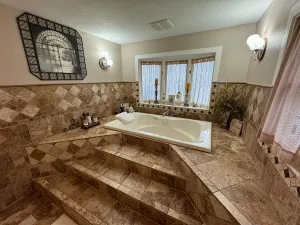 Image of Retreat Suite Hot Tub