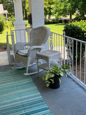 Image of Miss Pearl's House: Charming and Unique 3 bedroom