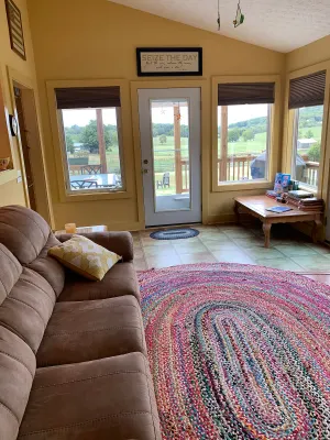 Image of Firefly Junction - 3-bedroom cottage, amazing view