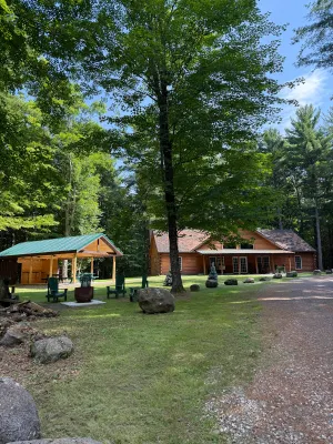 Image of The Brandie Brooke lodge