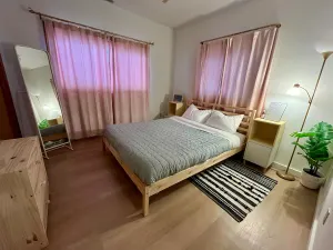 Image of Cozy art filled apartment with private entrance