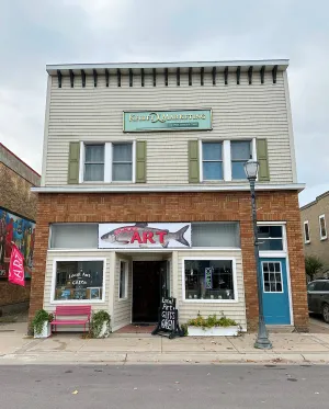 Image of 2-Bedroom Luxury Loft in the Heart of Downtown Munising