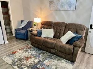 Image of Simply sweet - Entire 1 bed upstairs apt near EKU