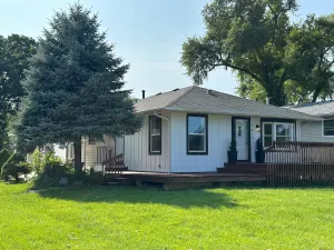 Image of Lake\/Beach Getaway (Remodeled)