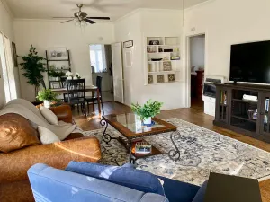 Image of Charming Home Near Highway 287