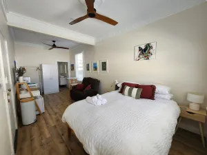 Image of Private ensuite Art Studio