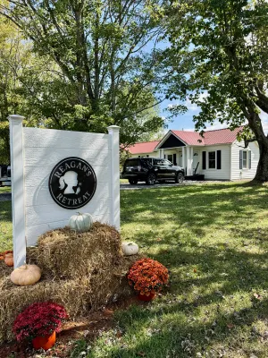 Image of Reagan’s Retreat~Farmhouse Cottage on 45 acres