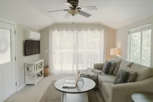 Image of Hill View Apartment in Oak Glen