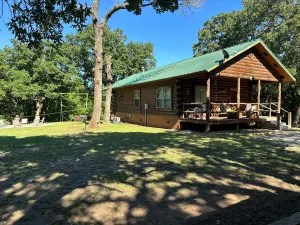 Image of Beautiful cabin with HOT TUB & CREEK!