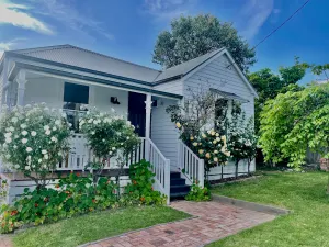 Image of Old Maffra Cottage