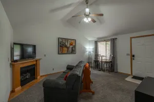 Image of Mellow Minimalist on Montclair