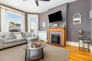 Image of Masterpiece on Main 3