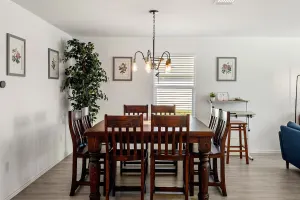 Image of Cozy 3-bedroom home w/  HOT TUB 2 min away from lackland and 10 min to SeaWorld!