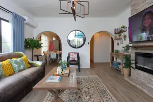 Image of Outstanding Hideaway 10 mins. drive to Disneyland