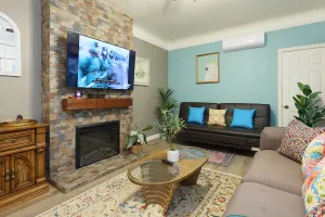 Image of Versatile Downtown 1B1B Home near Disneyland