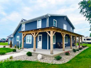 Image of Farmhouse on Farver