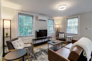 Image of Midtown Lofts, Lower Unit- Central to everything!