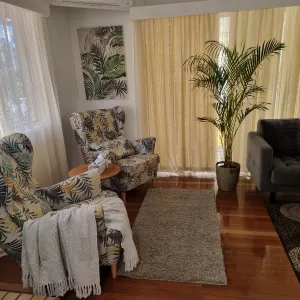 Image of Sweet home for guests 10 mins to CBD