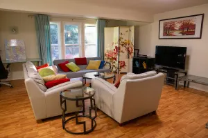 Image of Private 2Bd MIL Near Airport Link and Supermarket