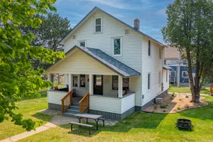 Image of Pine Park | Charming 5 BR home