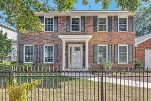 Image of Luxury Downtown Sheboygan 4BR- 3 min walk to beach