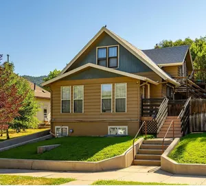 Image of Spacious Downtown Oasis